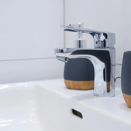 Apartment Zwei Fuer Gruppen - Phantasialand, Koeln, Bonn Bruehl (Rhineland)